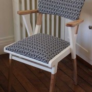 fauteuil bridge années 60 tissu géométrique noir et blanc