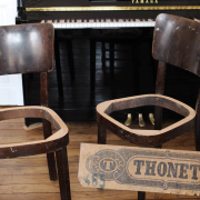 Paire de chaises Thonet bistrot